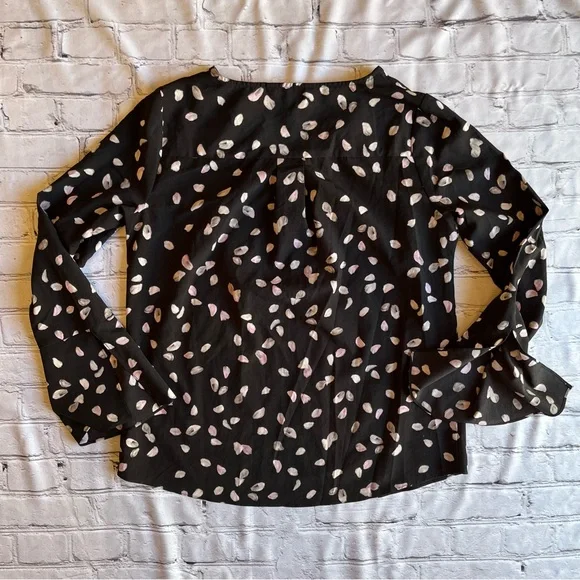 Ellen Tracy Black Print Flowy Blouse Medium - Picture 9 of 11